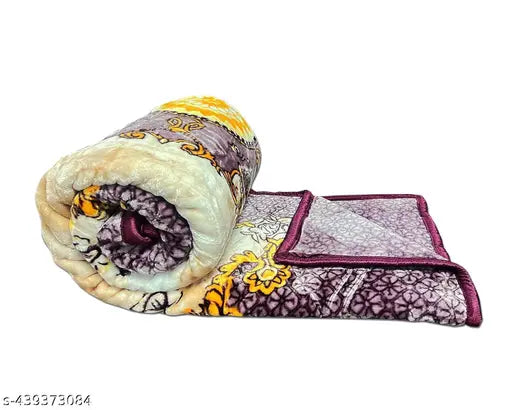 Microfiber floral double bed sagun blanket, low rate kambal. May vary from photo. Soft, warm, and cozy winter comfort
