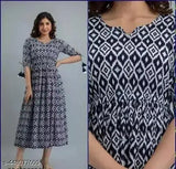 Daily wear women's three-quarter sleeve printed cotton kurti, 100% cotton, XS-XXL sizes. Indian handloom fashion accessory on mannequin