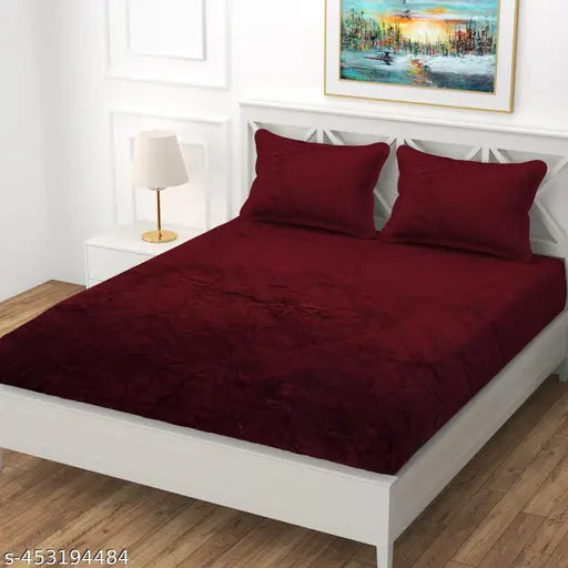 Double bed flannel striped fitted sheets with king pillow covers, premium winter velvet fabric for cozy sleep