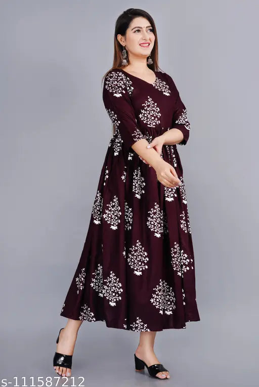 Rayon Aurelisa women's anarakali kurta with printed combo, three-quarter sleeves