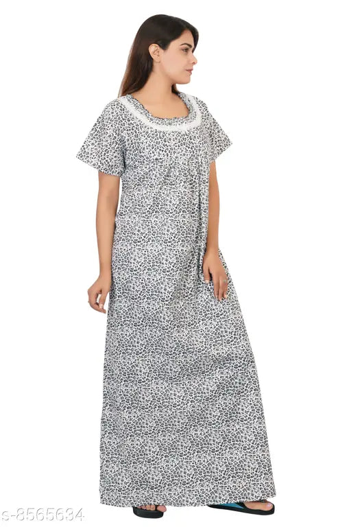 Himanshu Handloom cotton nighty, printed in vibrant Indian patterns. Free size, XL (bust 40in, length 35in), XXL (bust 42in, length 35in)
