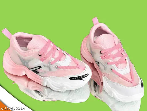 Synthetic women sneakers with rubber sole in solid pattern, backstrap net fastening, size N available