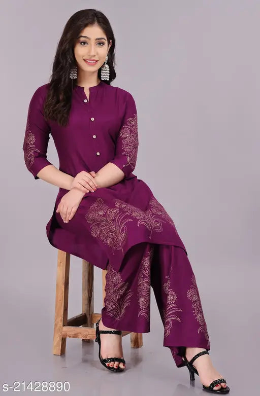 Rayon hand block gold print stitched kurta plazo set, fashionable women's three-quarter sleeve rayon bottomwear with gold prints