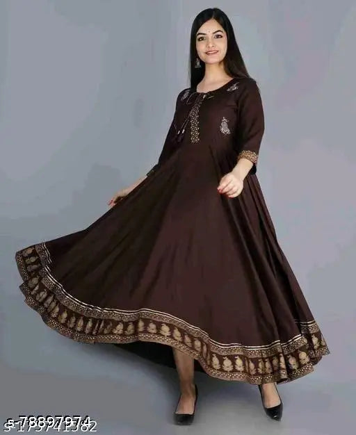 Latest trending rayon printed combo gown for girls/women, three-quarter sleeves party wear