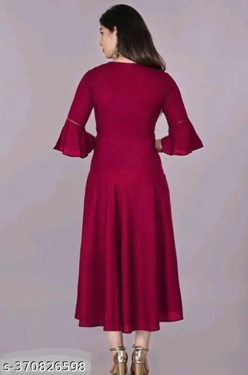 Rayon Reyon Kurta for Women, solid-patterned traditional Indian gown with three-quarter sleeves, styled on mannequin in various sizes (S, M, L, XL, XXL)