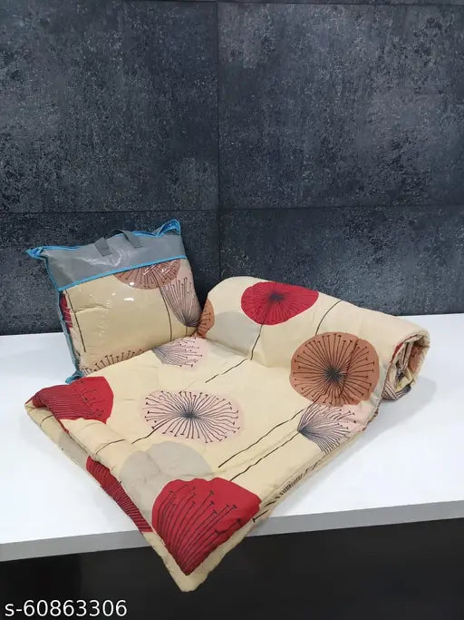 New, cozy single bed comforter in teen designs, made of super fine glace cotton, attractive designing, weight: 1400g. (60x90) India origin