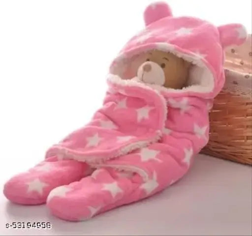 Pink fleece hooded crib blanket with star print, safe and warm for babies 0-6 months, ultrasoft fabric from India