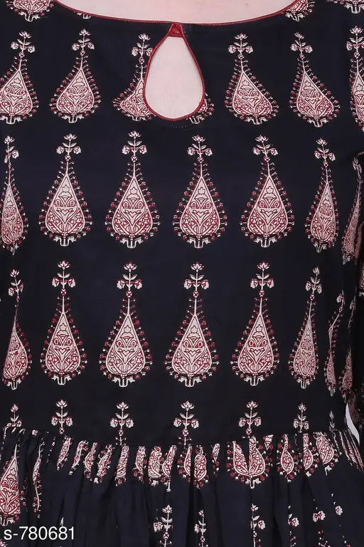 Cotton three-quarter sleeve printed ethnic kurti for women, Indian fashion statement