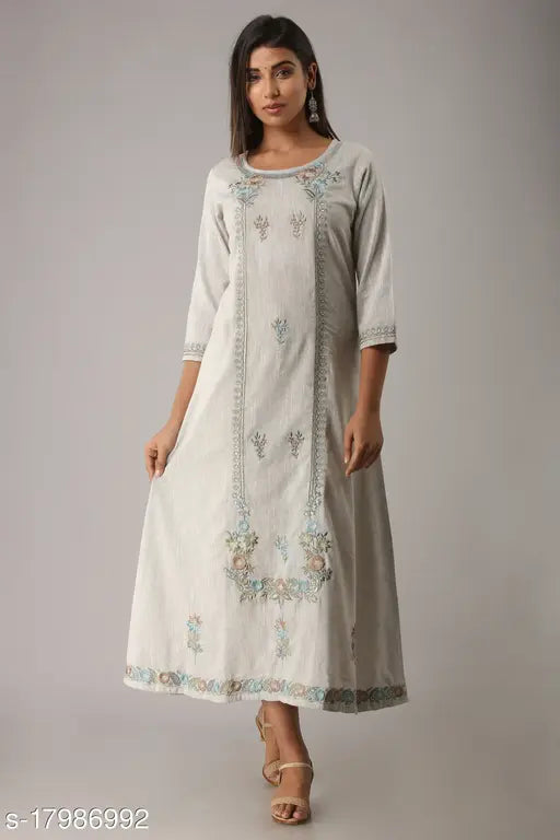 Dyed/washed embroidered Samray cotton kurti for women, three-quarter sleeves, India origin