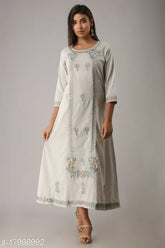 Dyed/washed embroidered Samray cotton kurti for women, three-quarter sleeves, India origin