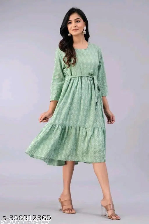 Cotton printed gown, three-quarter sleeves, Indian handloom fashion