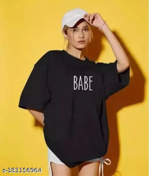 Oversized black cotton t-shirt with three-quarter sleeves and printed pattern for women, made in India