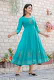 Gold printed rayon kurta, three-quarter sleeve, hand block pattern. Indian traditional clothing on mannequin
