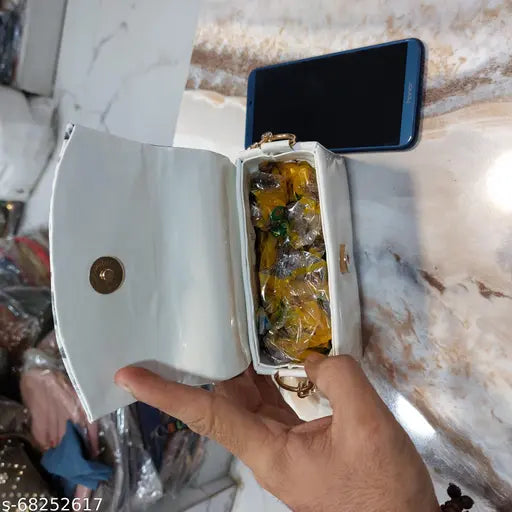 Synthetic animal net sling bag, adorable free size handle bag for girls and women, India origin