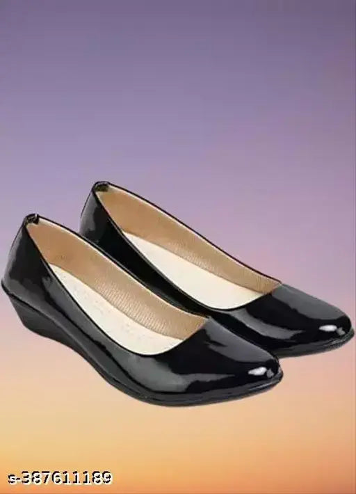 Synthetic patent leather Women's bellies, stylish ballerinas with buckle fastening in attractive sizes: IND-3 to IND-9. Made in India