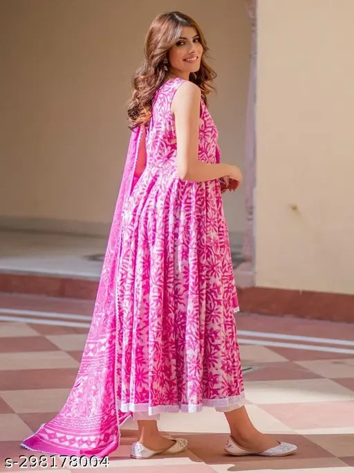 Cotton anarkali kurti & dupatta, sleeveless printed, vibrant Indian attire in multiple sizes (S-XXL)