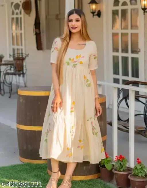 Women's Regular Fit Rayon Floral Printed Kurta | Versatile, print combo, A-line or tunic style, floral motif