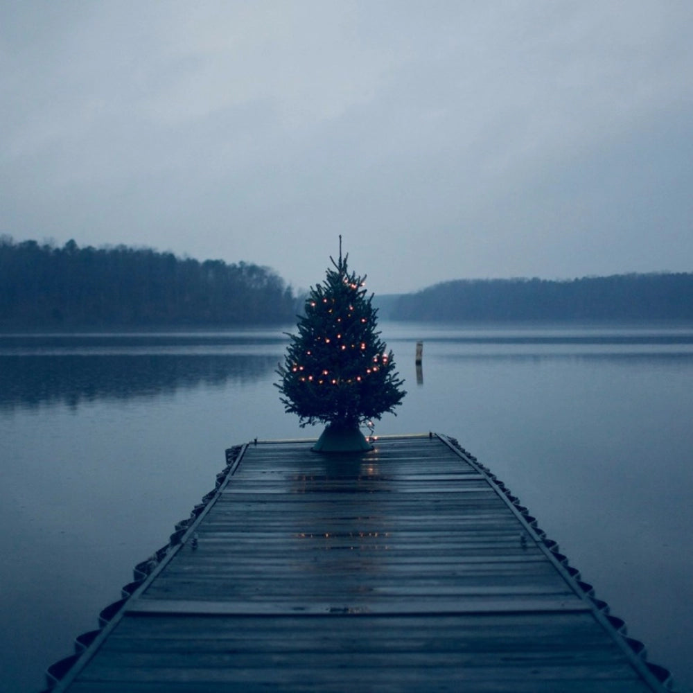 Beautiful river-themed mobile case cover, high-quality, lightweight design, fits all phone models, protects from scratches and chips