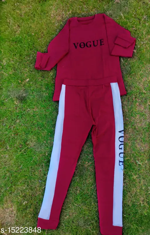 Vogue women's cotton blend nightsuit with long sleeves, printed net pattern in size L, made in India