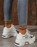 Black mesh and PVC Reefox sports sneakers - stylish, comfortable, breathable for running & casual wear