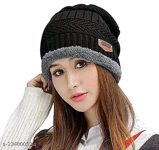 Woolen, textured snow-proof beanie hat with fur lining, unisex design for men and women in winter wear