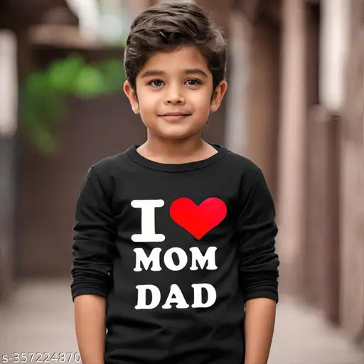Polycotton printed 'I Love Mom Dad' long sleeve t-shirt for kids aged 5-6, India origin