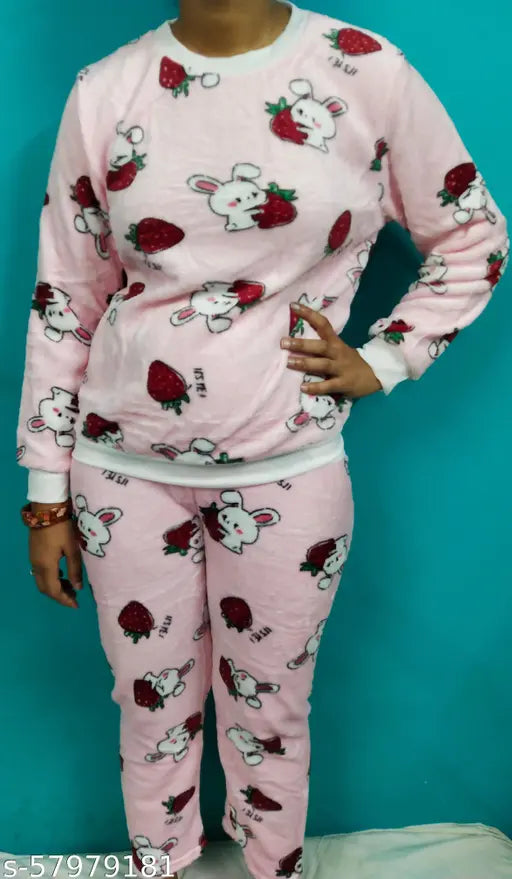 Wool printed night suit for women, long-sleeved pyjamas in M size (36in top bust, 28in top length, 24in bottom waist, 16in bottom length)