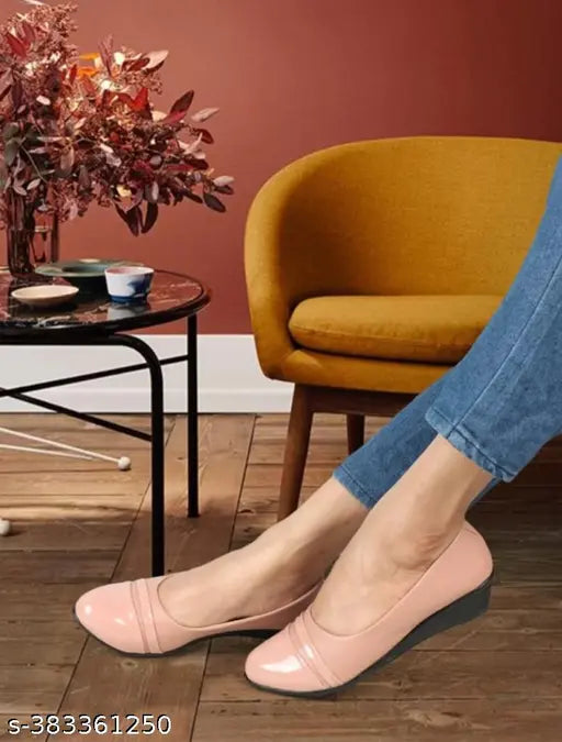Stylish grey synthetic leather slip-on ballerinas for women, MAHI & LOOKS GREY on a shoe rack