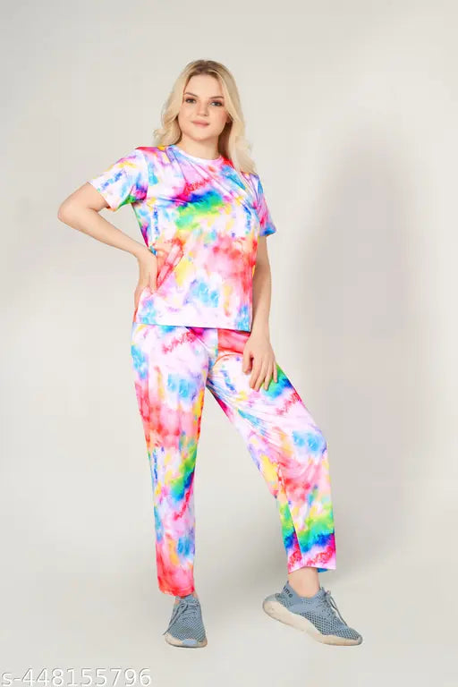 Stylish printed polyester t-shirt and payjama set, round neck top and elastic waistband pyjamas, women's loungewear in multiple sizes