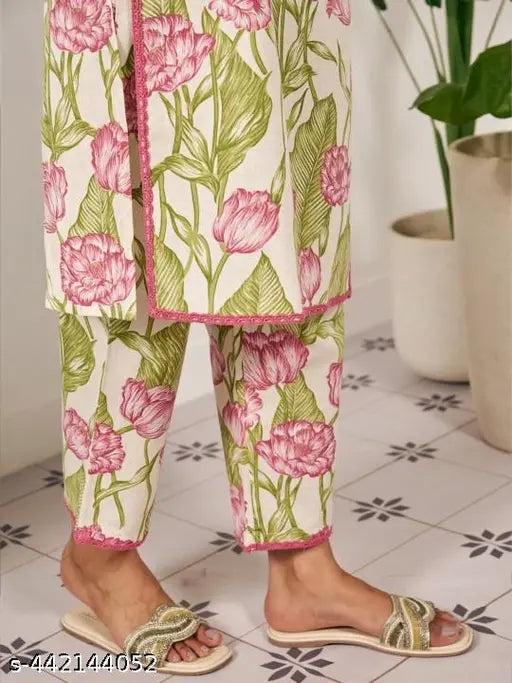 Rayon Graceful Kurta SET with printed net pattern, three-quarter sleeves, pack of 2 sizes available (S, M, L, XL, XXL), made in India