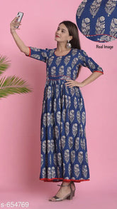 Short-sleeved printed cotton kurti for women, trendy Divena design, Indian origin
