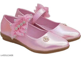 Solid patent leather Sanam bellies for toddlers and kids, featuring Velcro fastenings and back detail. Indian-made children's clothing accessory