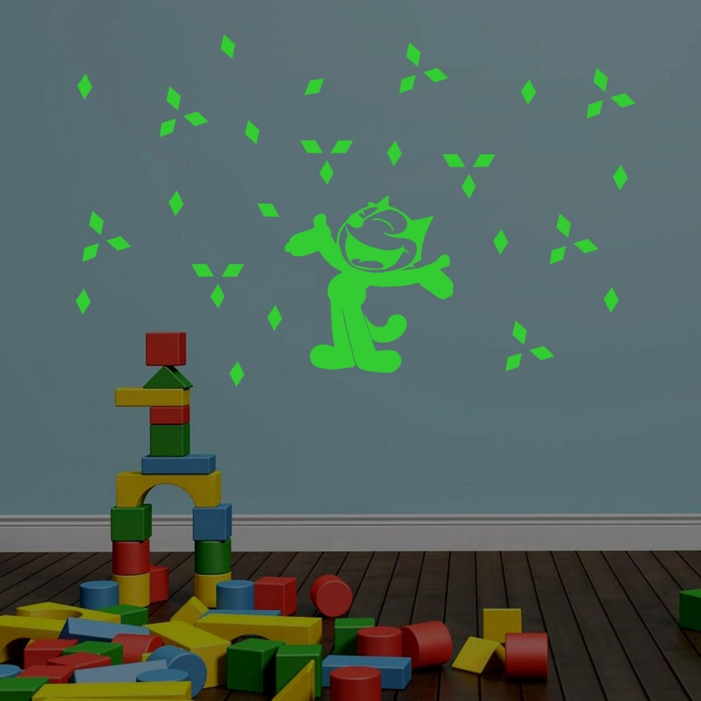 Green vinyl radium wall sticker for kids room decor, peel-and-stick, 64x39cm. Promotes calming and relaxing atmosphere without electric light sources