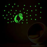 Green vinyl peel-and-stick radium wall sticker (45x28cm), decorative and calming for a dark room environment