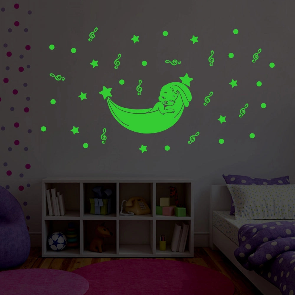 Green vinyl radium wall sticker for kids room, peel-and-stick design, 79x43cm size