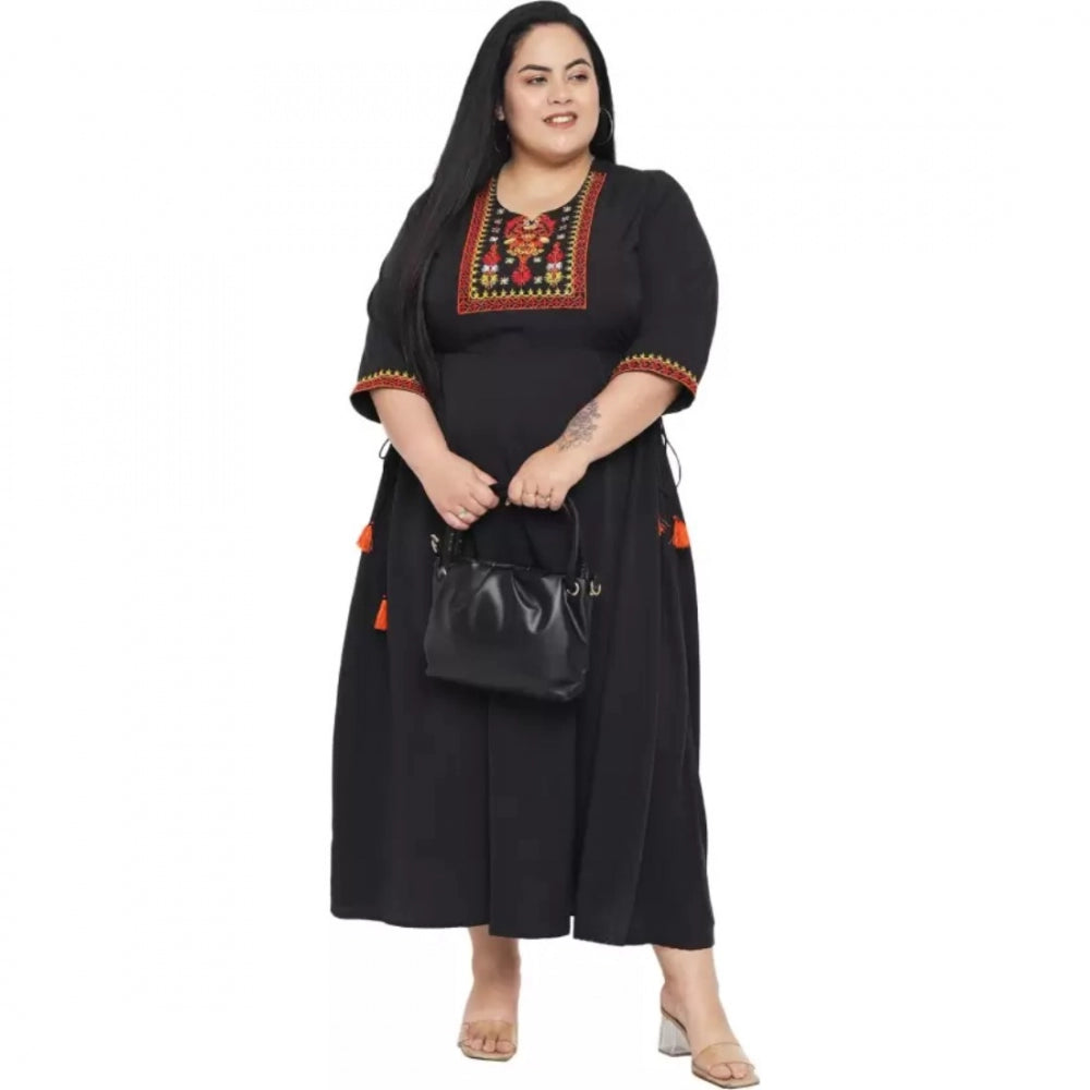 Black polyester fit and flare dress, 3/4 sleeve, casual occasion for women