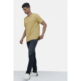 Sand cotton half-sleeve V-neck casual men's t-shirt, solid style for everyday wear