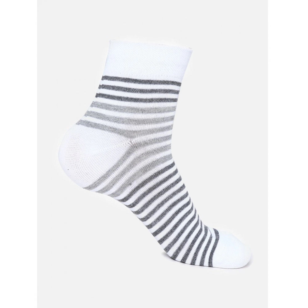 Assorted men's casual cotton blended mid-calf printed socks, vibrant patterns for a stylish look