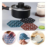 Assorted heat resistant silicone table mats - Durable, non-slip, washable, and space-saving