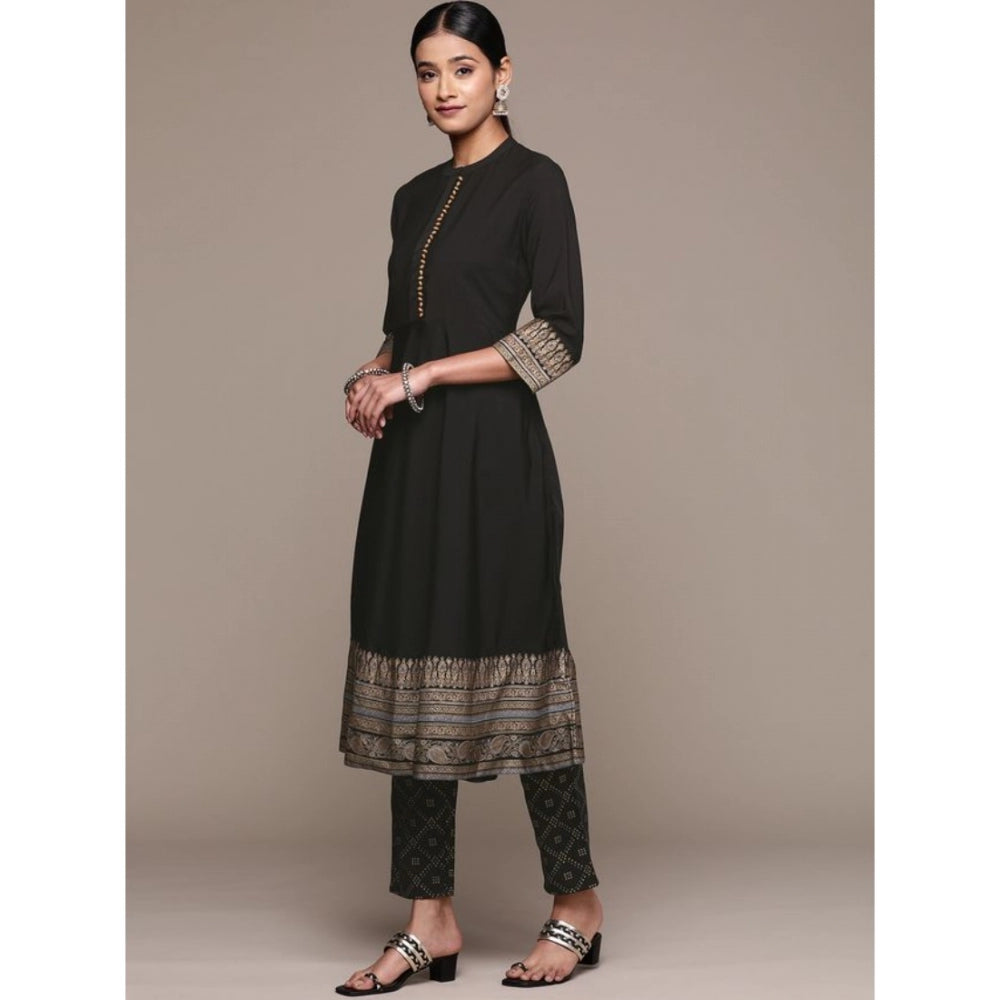 Black crepe ethnic motifs kurti pant set with matching dupatta, 3-4th sleeve and knee length
