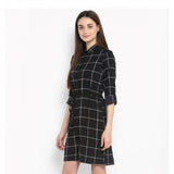 Women's Polyester Checkered Roll Up Sleeve Above Knee Dress (Black - White)