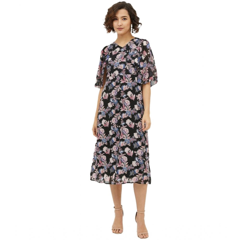 Multicolor polyester chain print cap sleeve calf-length dress for women on mannequin