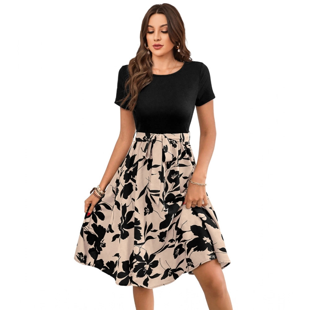 Cream knitting printed round neck short sleeve dress for women, casual summer attire on model