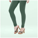 Bottle green cotton-blend churidar leggings for women, solid pattern and comfortable fit