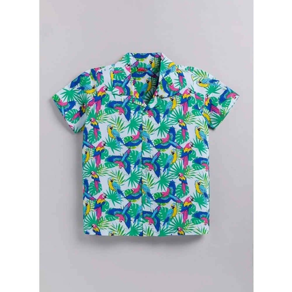 Multicolor twill cotton printed short sleeve shirt and shorts set for boys, collared and short-sleeved clothing on display