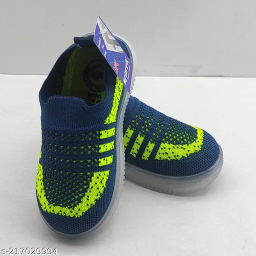 Textile slip-on casual shoes for kids (2.5-5 years), PVC sole, woven design, India origin