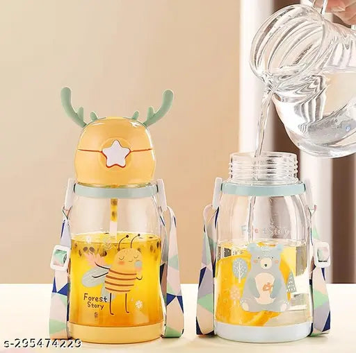 Multicolor SOCYDOO Kids Water Bottle, 600ML. Durable ABS+ plastic with leak-proof design and deer horn pattern, ideal for kids on-the-go. Indian-made