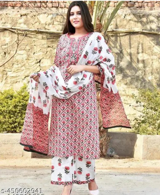 Cotton kurta with rayon dupatta and cotton bottomwear, printed three-quarter sleeves set for women, Indian traditional clothing on mannequin