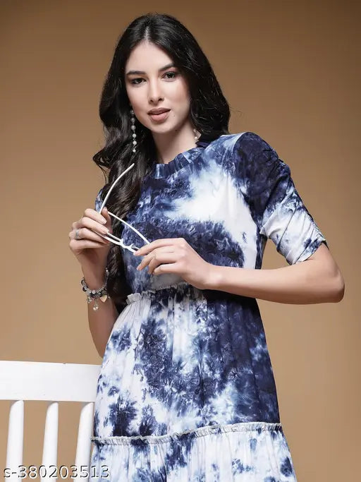 Rayon blue and white tie-dye print, 3-tiered, flared kurta with short sleeves - Indian clothing on model