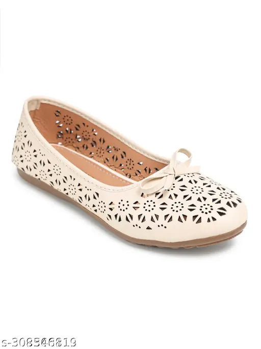 Synthetic leather Moonwalk Bellies CREAM casual flats for women, perfect for various occasions